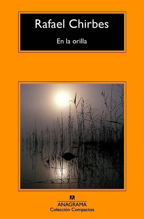 En la orilla. 