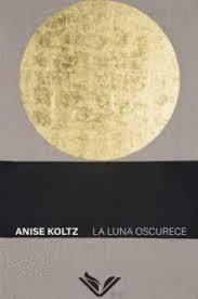 La Luna oscurece