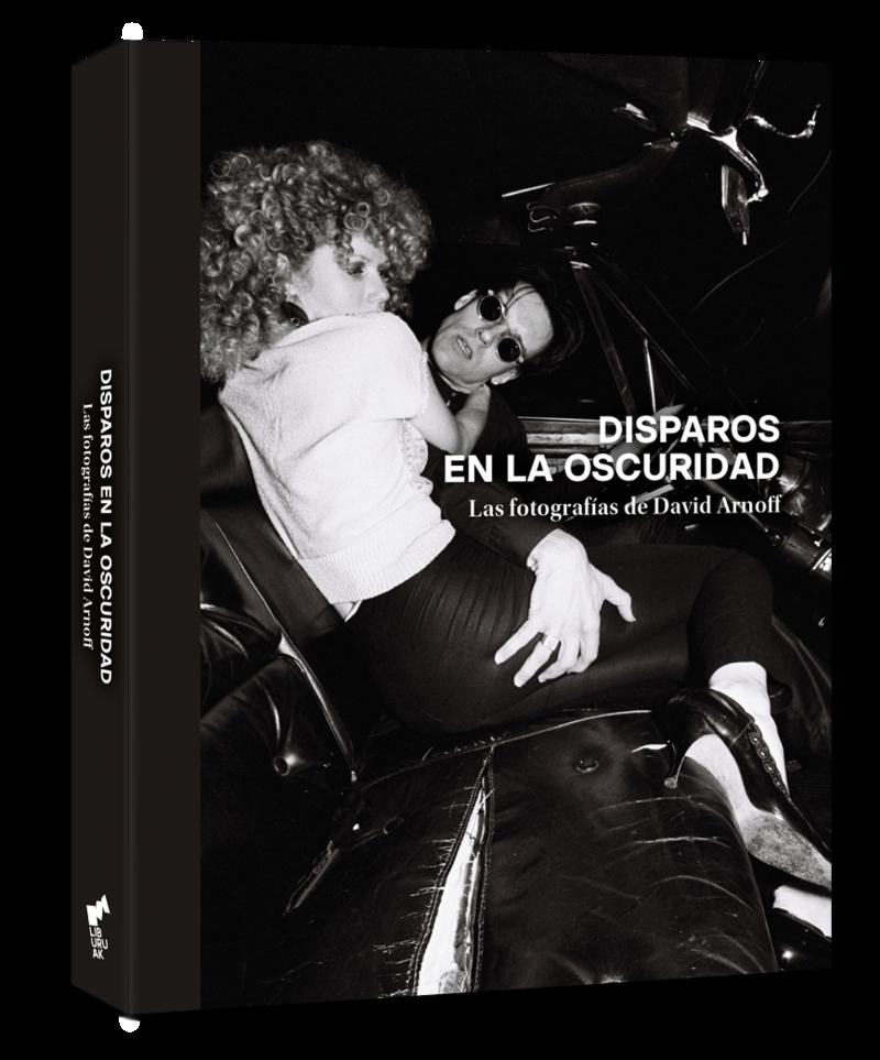Disparos en la oscuridad "Las fotografías de David Arnoff"