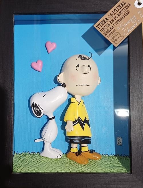Snoopy y Charlie "Pieza original hecha en plastilina. Modelado y pintada a mano"